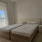 Apartmán Two Bedroom With Sea View 100