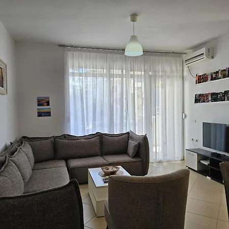 Two Bedroom With Sea View 100 Apartmán Sarandë