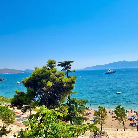 Two Bedroom With Sea View 100 Sarandë