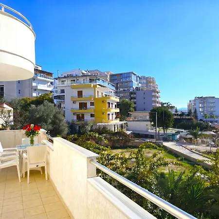 Apartmán Two Bedroom With Sea View 100