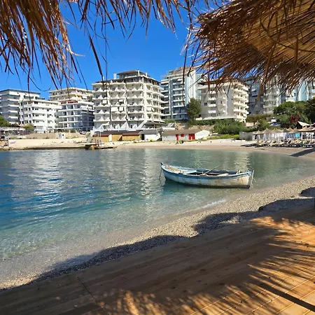 Apartmán Two Bedroom With Sea View 100