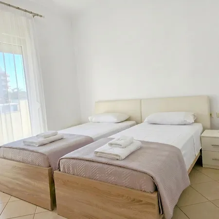Two Bedroom With Sea View 100 * Sarandë