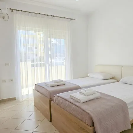 Two Bedroom With Sea View 100 Sarandë