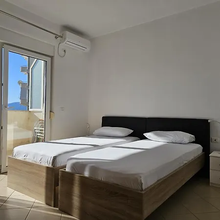 Two Bedroom With Sea View 100 Apartmán Sarandë